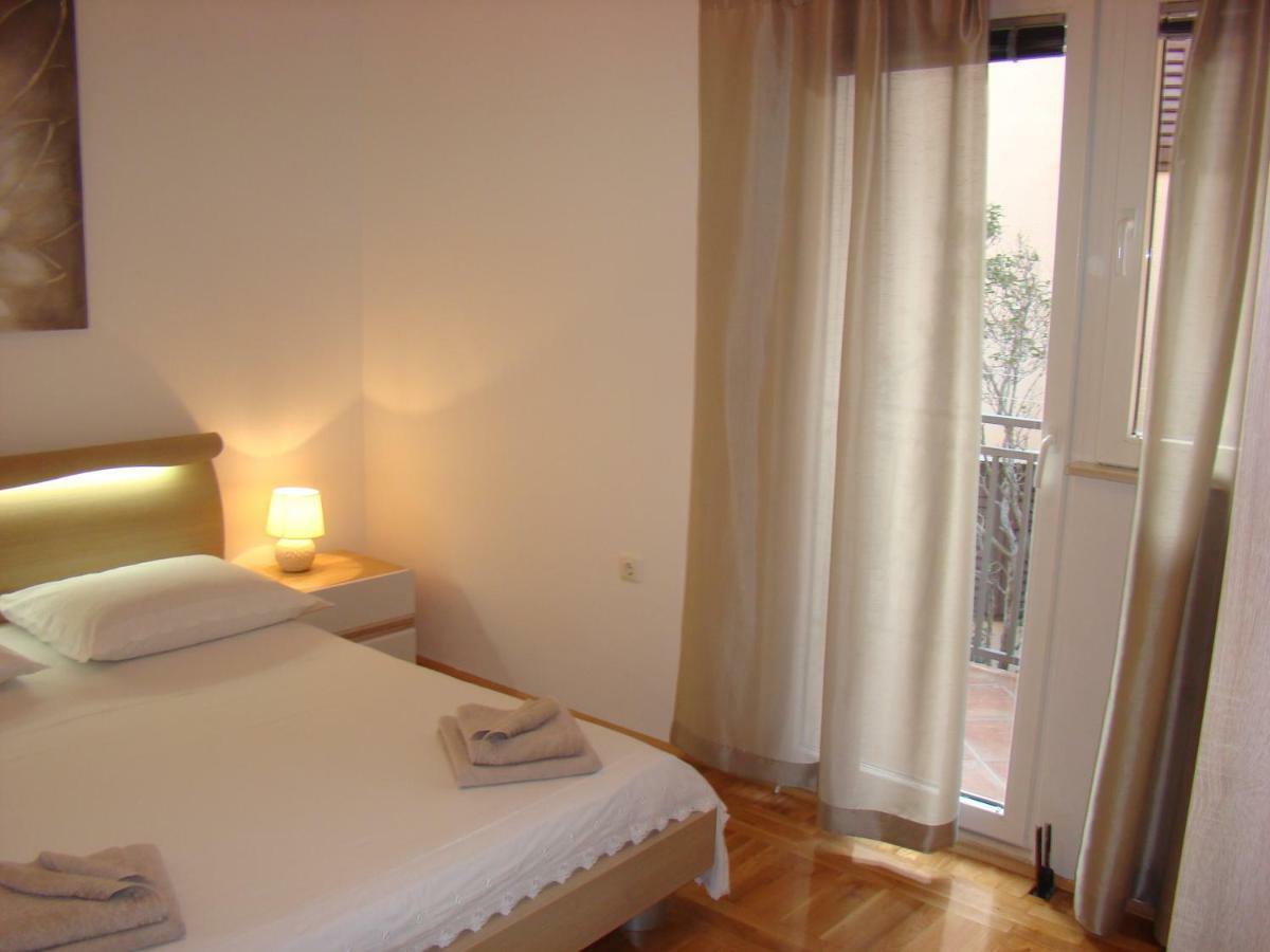 Apartments Ledic Krvavica Bagian luar foto